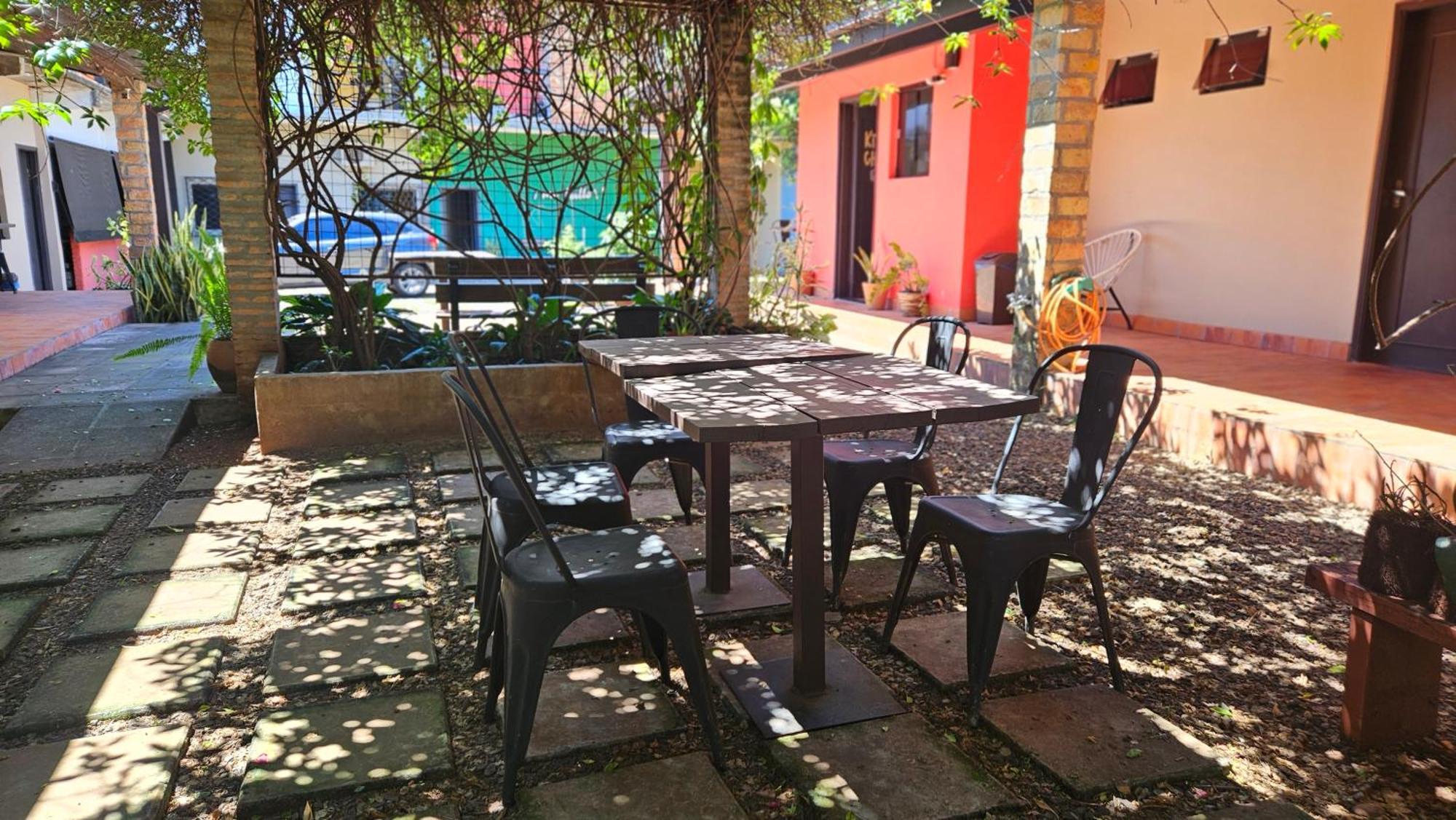 Casa Alamanda - Posada Urbana Ciudad del Este Buitenkant foto